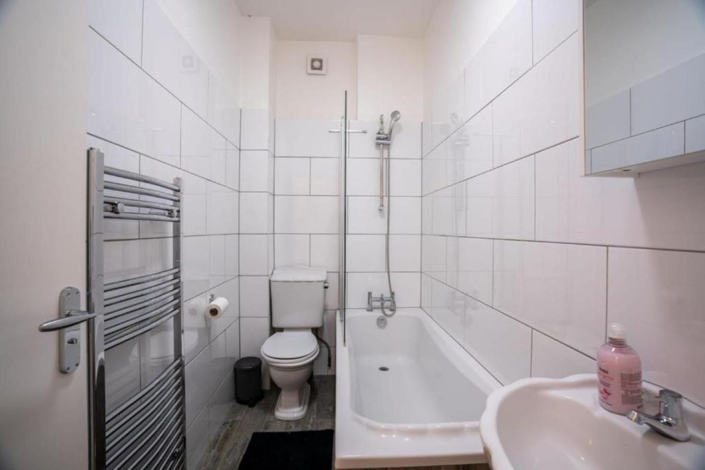 Comfy 1 Bed Flat In Sleeps 3 Appartement
