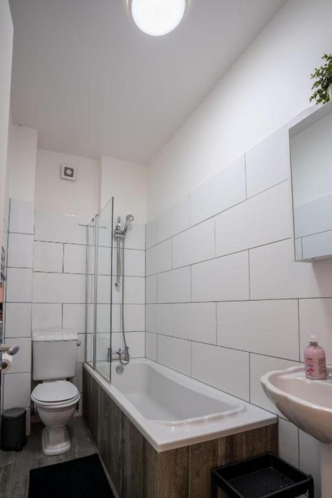 Comfy 1 Bed Flat In Sleeps 3 Appartement *